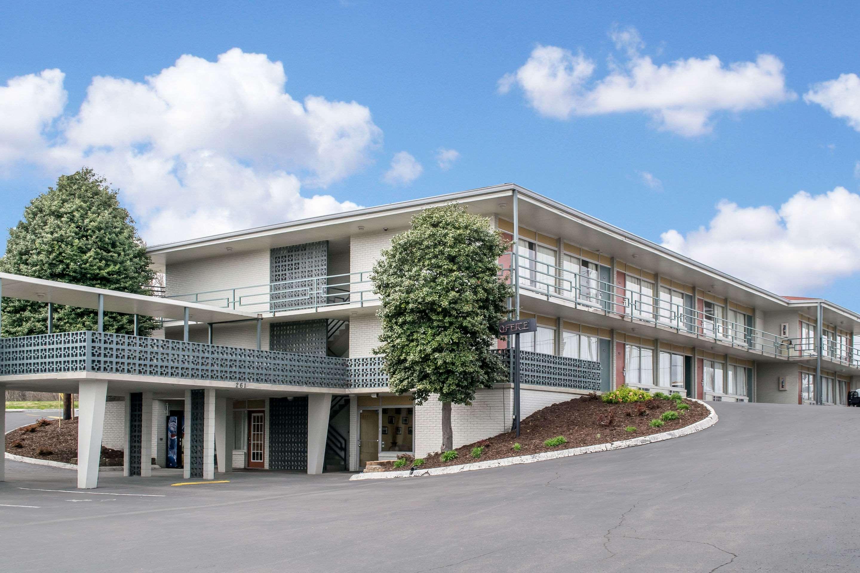 Econo Lodge Fort Knox Radcliff Exterior photo